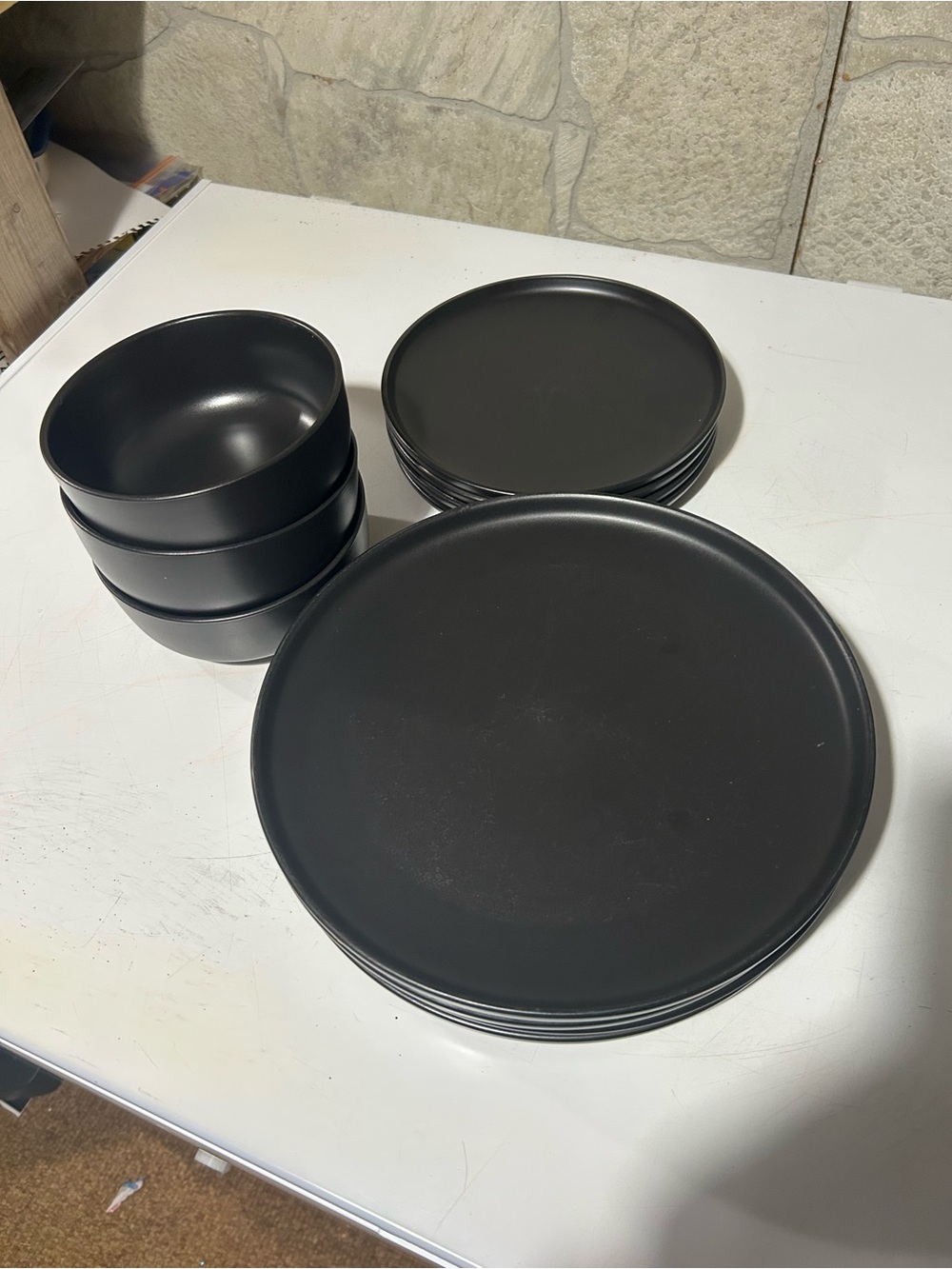 Mainstays Matte Black Dinner Plates and Bowls Set